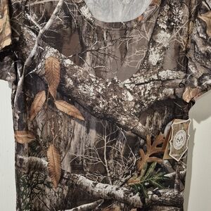 Realtree Women's Short Sleeve Camo Tee in Brown and Green